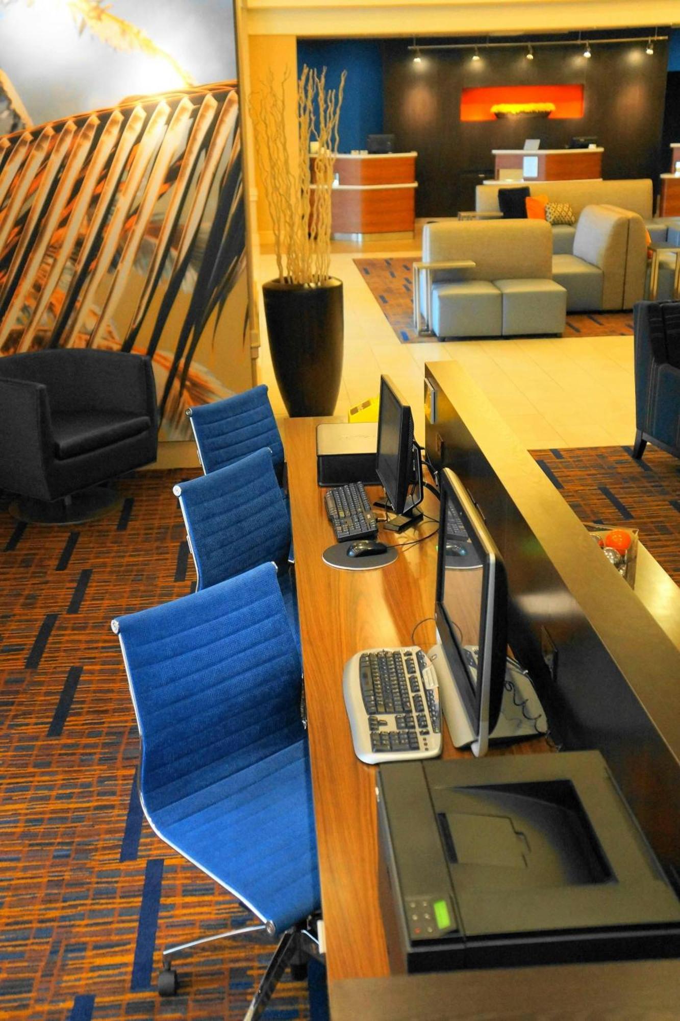 Courtyard By Marriott Baldwin Park Hotel Exterior foto